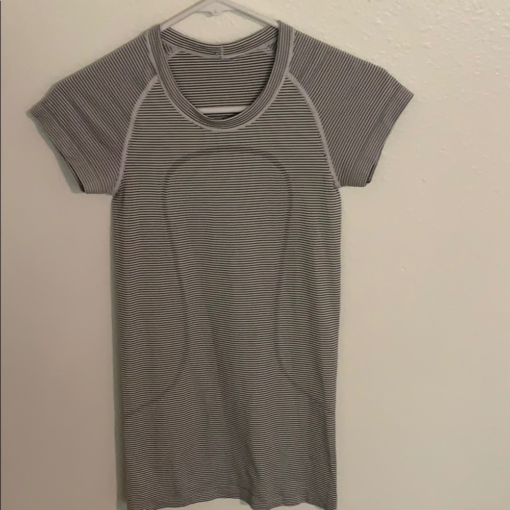 Lululemon swiftly tech t shirt